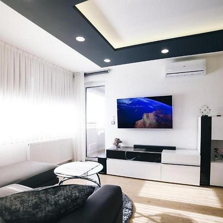 Apartment Vuky Zagreb Bagian luar foto
