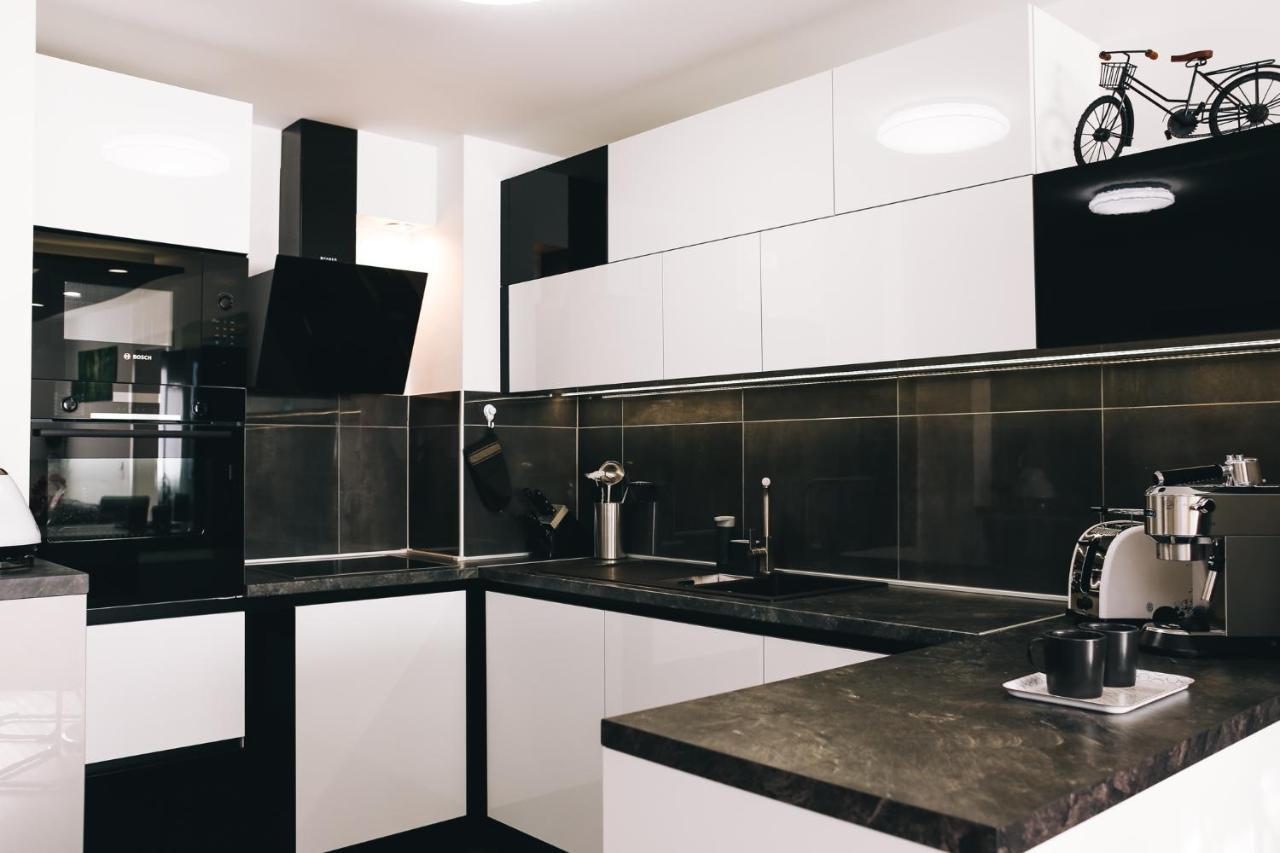 Apartment Vuky Zagreb Bagian luar foto