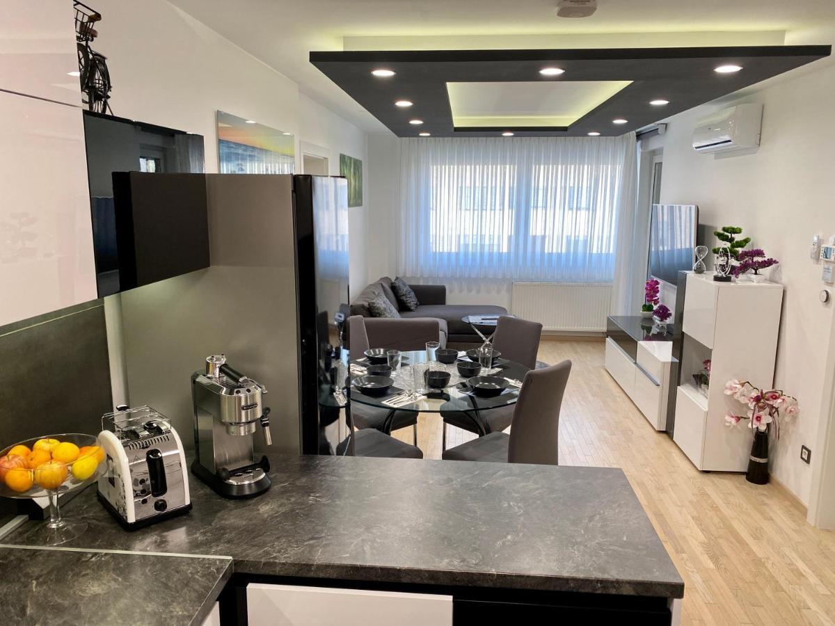 Apartment Vuky Zagreb Bagian luar foto