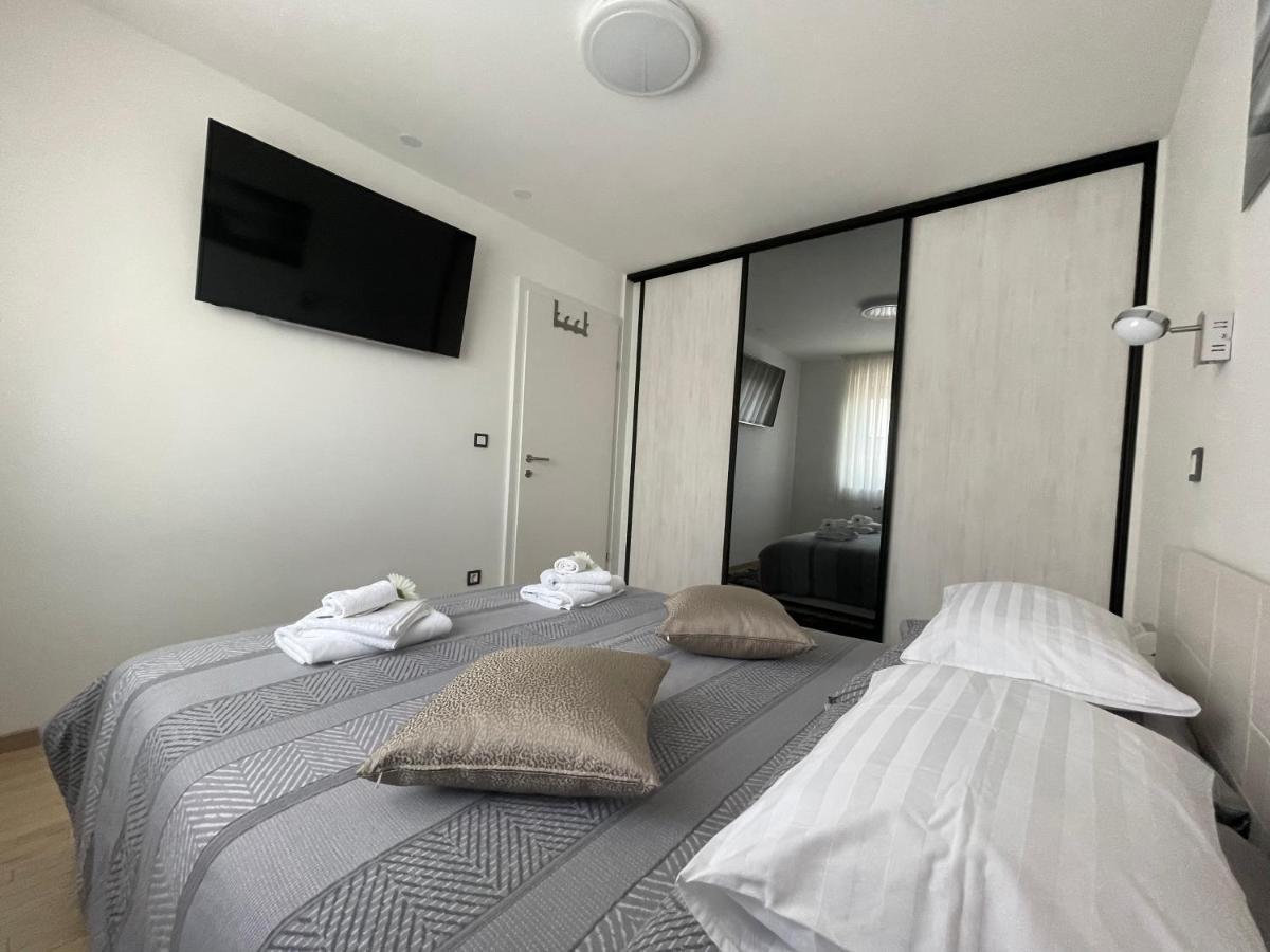 Apartment Vuky Zagreb Bagian luar foto