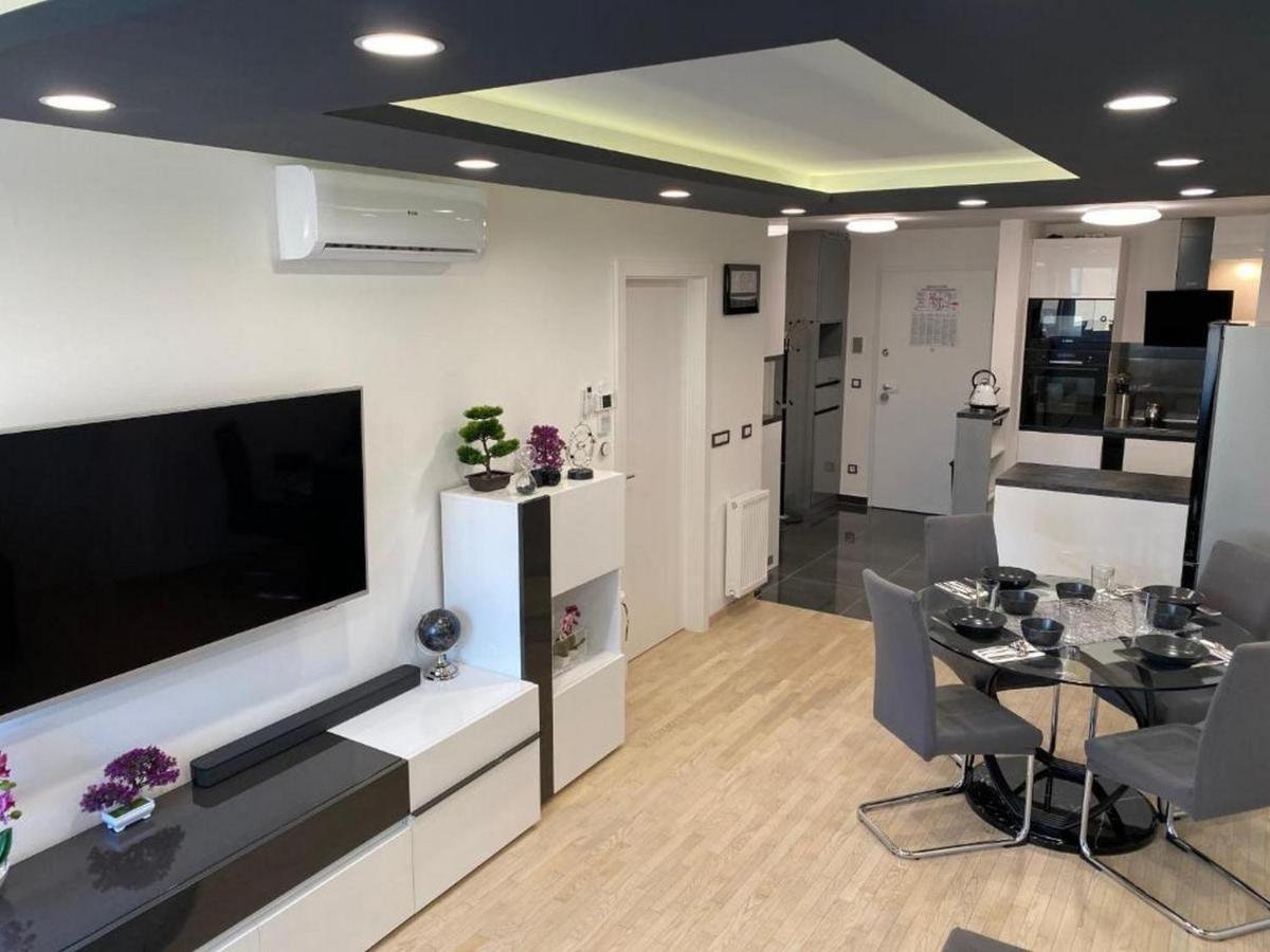 Apartment Vuky Zagreb Bagian luar foto